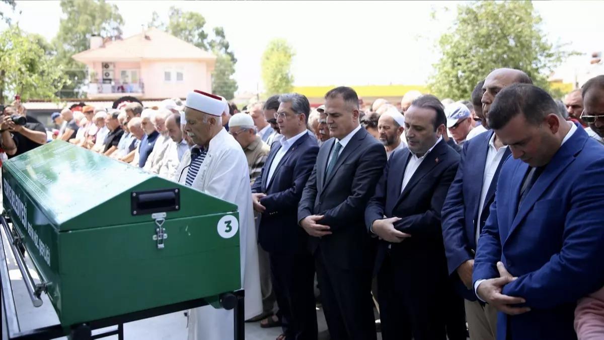 Eski AK Partili Milletvekili Boa topraa verildi
