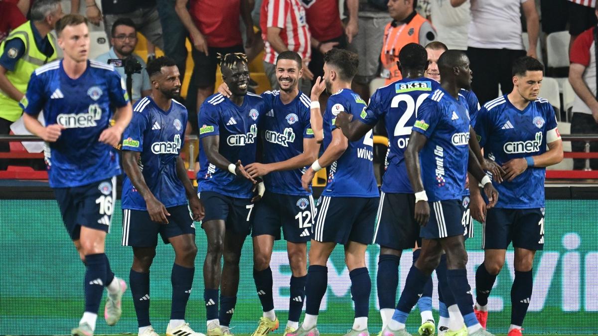 Kasmpaa'nn konuu Trabzonspor