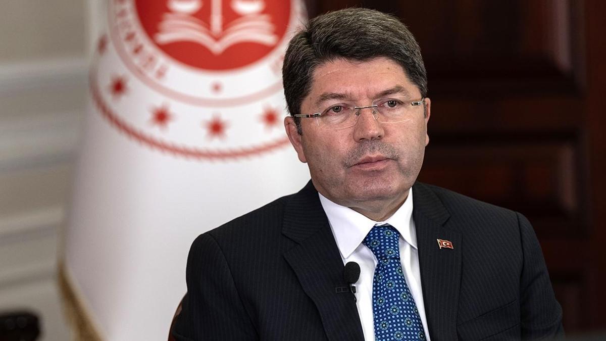 Hakan akr cinayetinde 4 tutuklama! Bakan Tun: 18 ya alt iddet olaylar titizlikle incelenecek