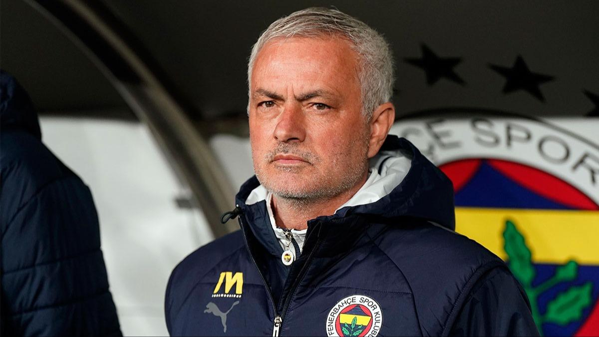 Jose Mourinho'nun plan belli oldu! Fenerbahe'nin Benfica ma 11'i netleiyor