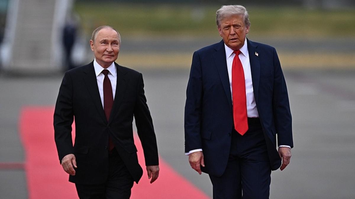 Trump, ABD medyasnda ''sahte'' olarak nitelendirdii haberlere tepki gsterdi