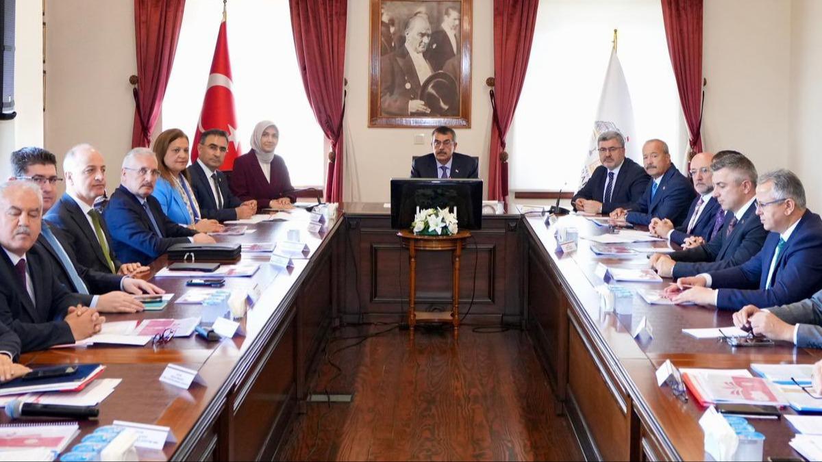 Bakan Tekin'den 'Terrsz Trkiye' vurgusu: nmzdeki engellerin birounu ortadan kaldrmamza vesile olacak