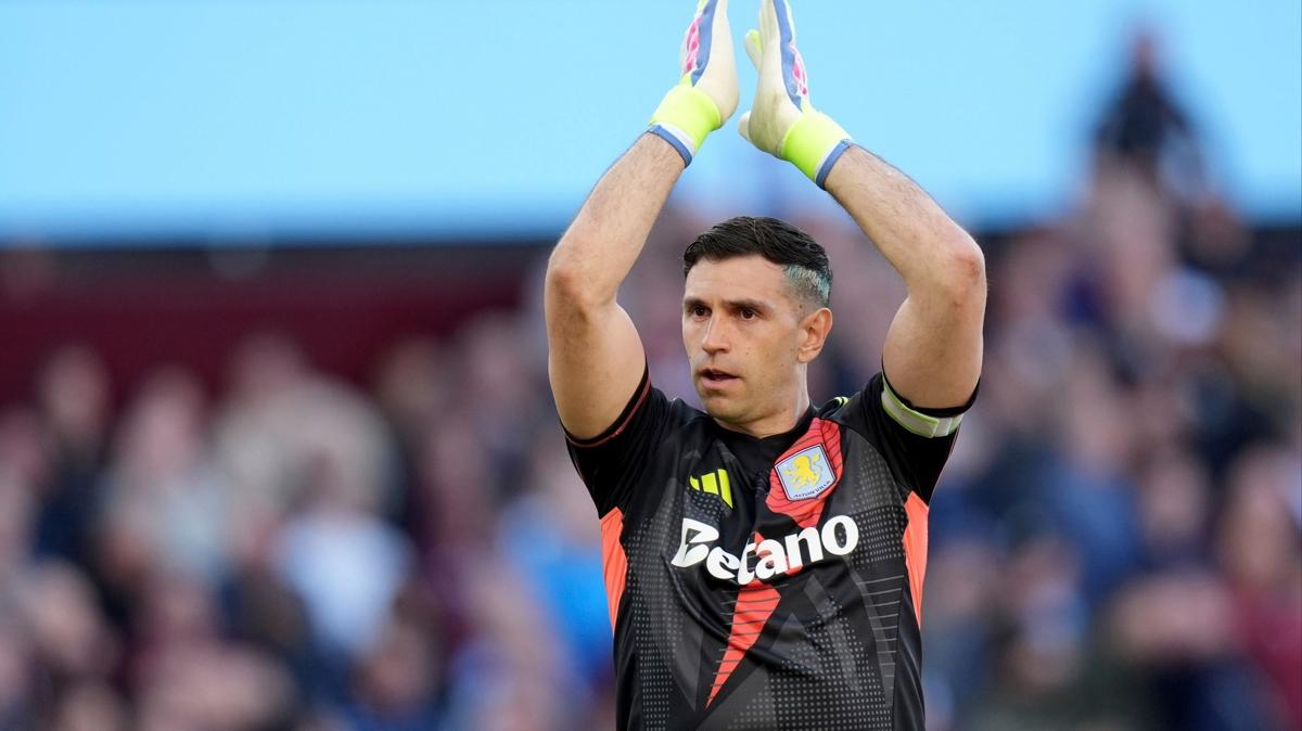 Manchester United, Emiliano Martinez transferinden vazgeti