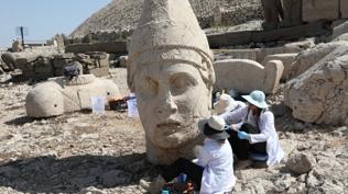 Nemrut'un zirvesindeki binlerce yıllık heykeller nanoteknolojiyle ayağa kalkıyor