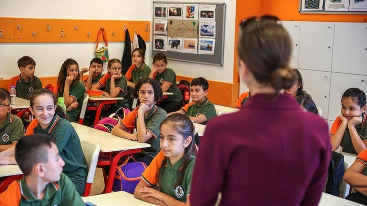 retmenlere mjde! Eitim neferlerine minnet kampanyas geliyor