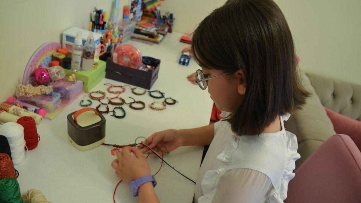 9 yandaki Zeynep'ten rnek Gazze duruu: Bilekliklerini ba iin ryor