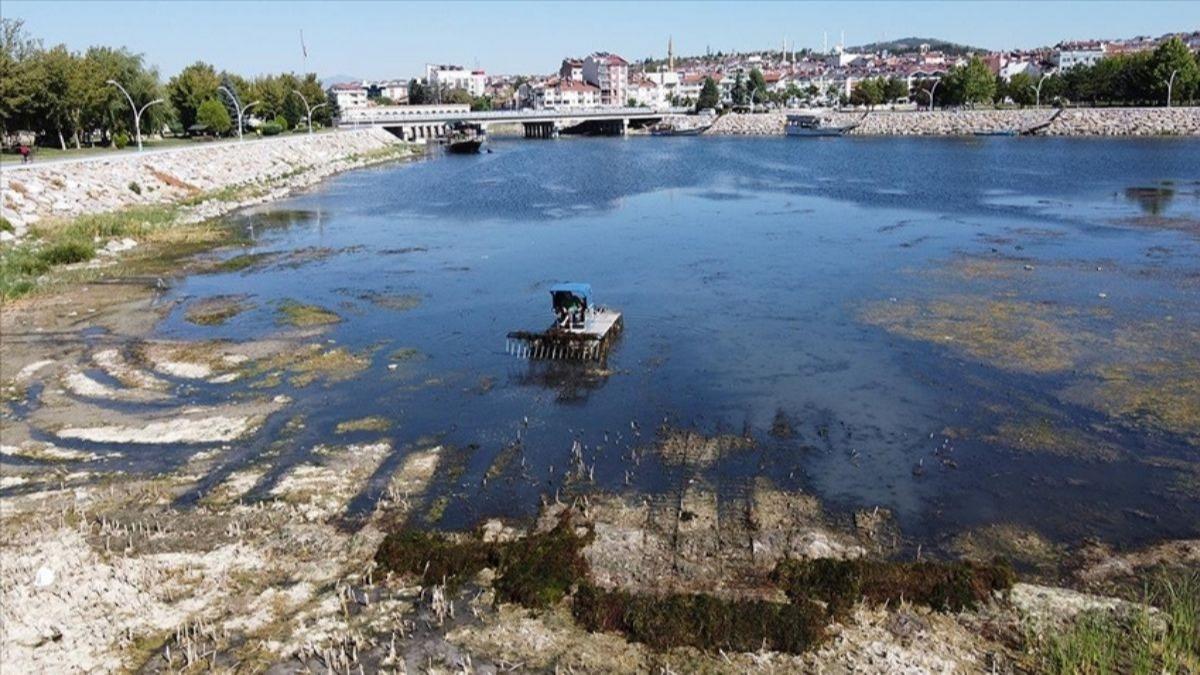 Kritik durum harekete geirdi! Bakanlktan Beyehir Gl'ne zel eylem plan 