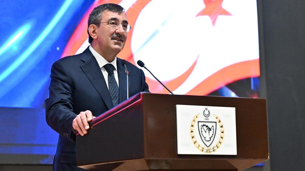 Cumhurbakan Yardmcs Ylmaz: Neden Kbrs'tan da bir Seluk Bayraktar kmasn?