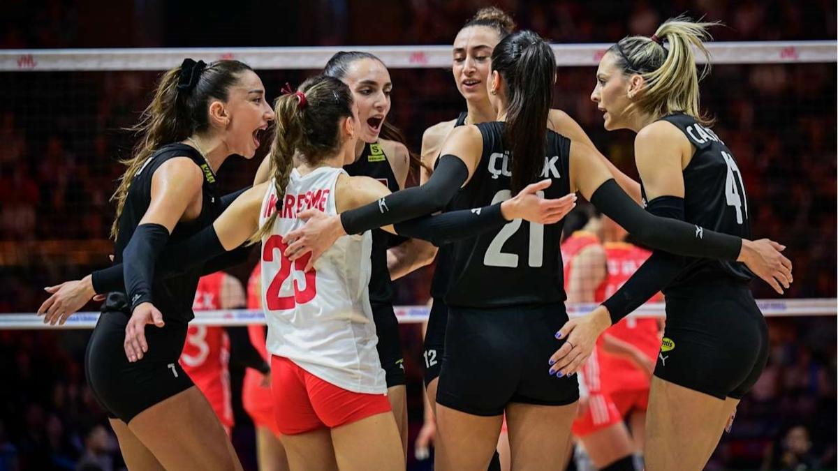 Filenin Sultanlar, Dnya ampiyonas'na galibiyetle balad! spanya'ya set vermediler
