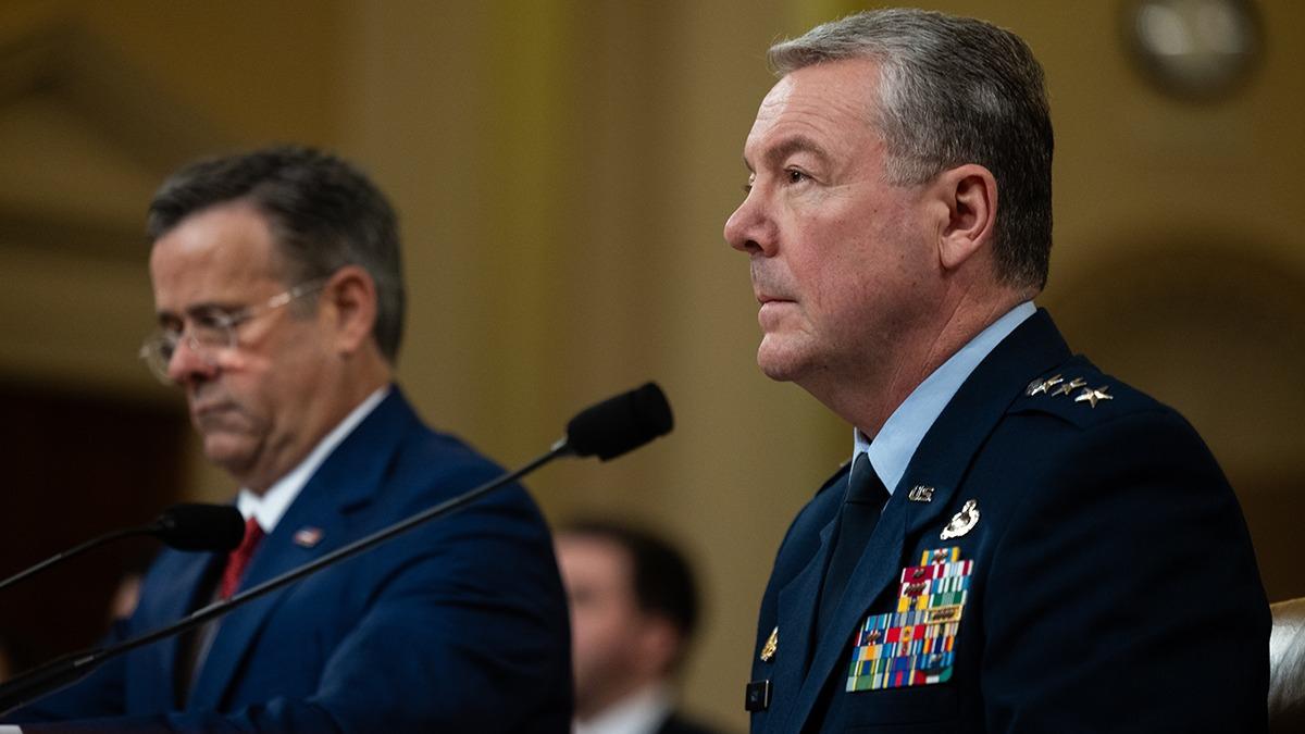 Pentagon'da ''ran'' depremi! Grevden alndlar