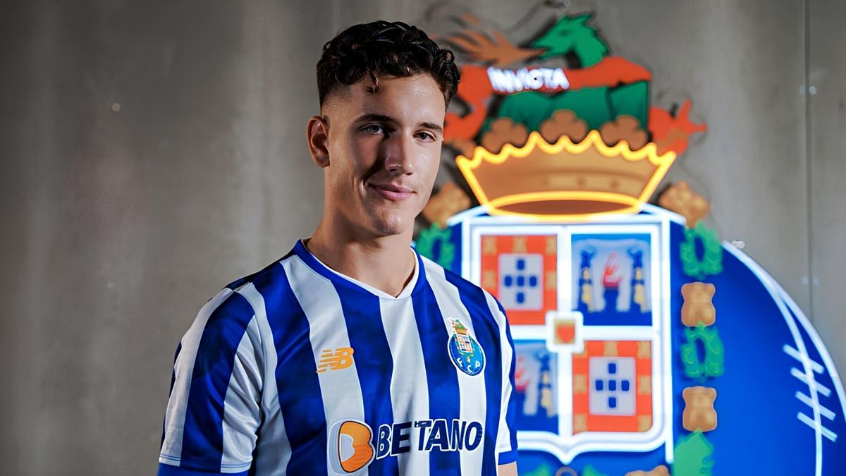 Beikta'ta transfer hareketlilii! Hedef 21'lik forvet Deniz Gl