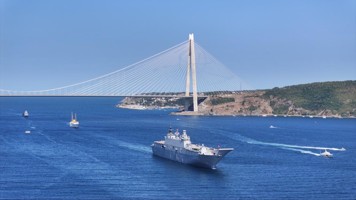 ''Mavi vatan''n muhafzlar stanbul'u selamlyor... Tarihi geit treni balad