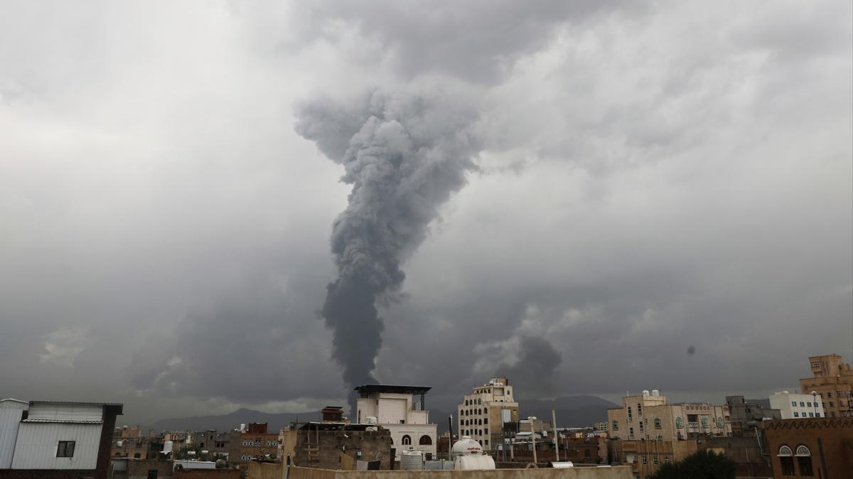 Soykrmc srail'den Yemen'e hava saldrs... l ve yarallar var