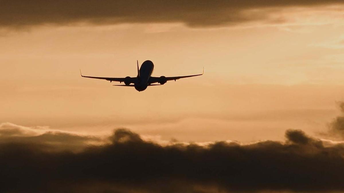 Flynas hava yolu irketine ait Trabzon-Cidde ua acil ini yapt