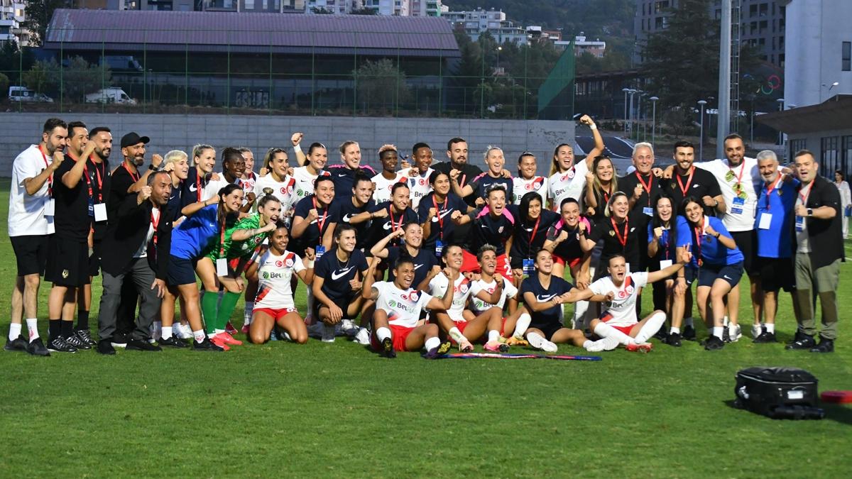 ABB FOMGET'in ampiyonlar Ligi'ndeki rakibi Slavia Prag