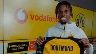 Borussia Dortmund, Carney Chukwuemeka'yı duyurdu