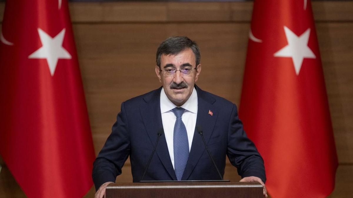 Cumhurbakan Yardmcs Ylmaz, Malazgirt Zaferi ve Byk Taarruz mesajn paylat 