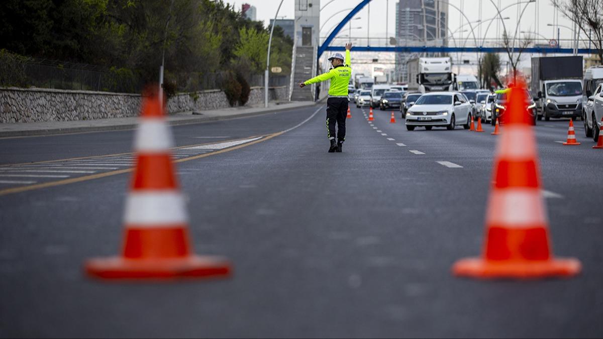 stanbul'da 30 Austos Zafer Bayram kutlamalar dolaysyla baz yollar trafie kapatlacak
