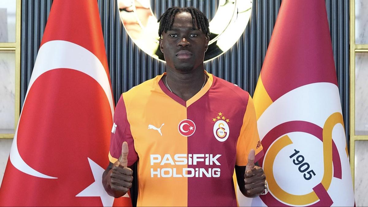 Trk futbol tarihinin en pahal 2. transferi Singo