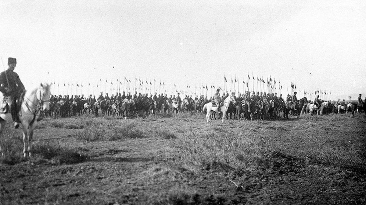 Byk Zafer'in 103. yl dnm... ''Trkler, Anadolu'da kalc olduunu ilan etti''