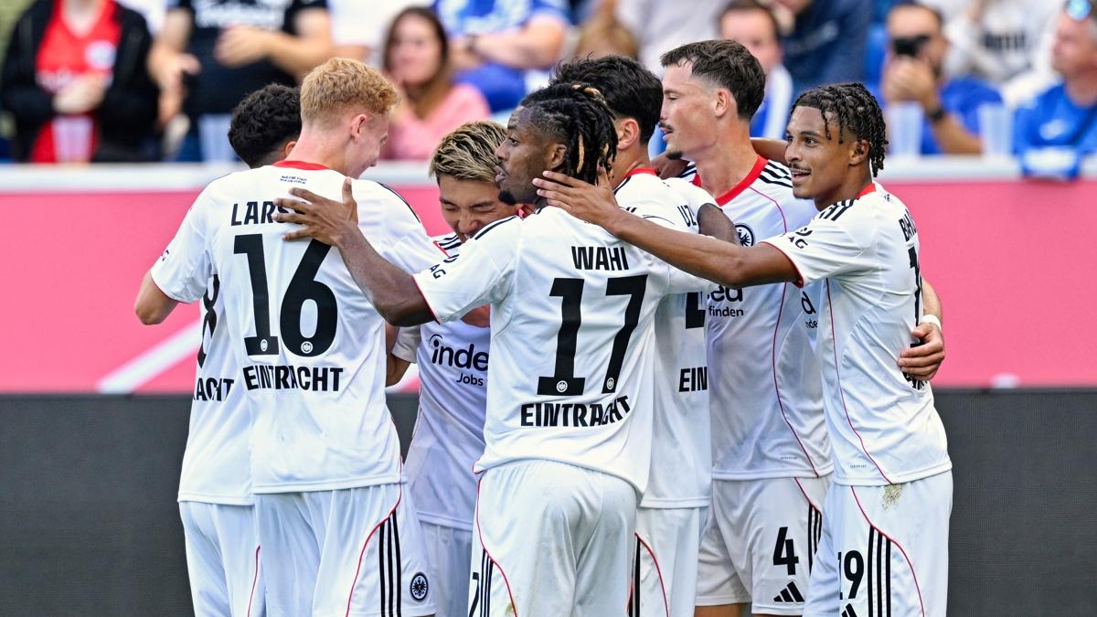 Can Uzun gollerine devam etti! Eintracht Frankfurt 3 golle gld