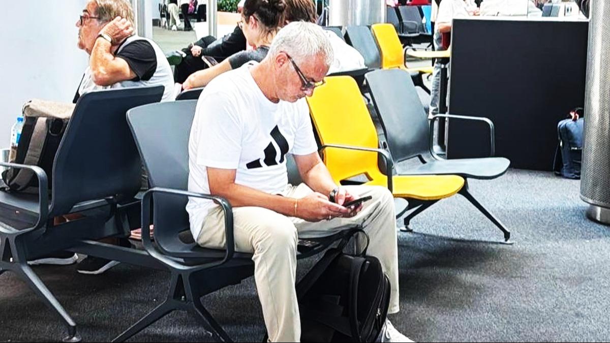 Jose Mourinho, stanbul'dan ayrld