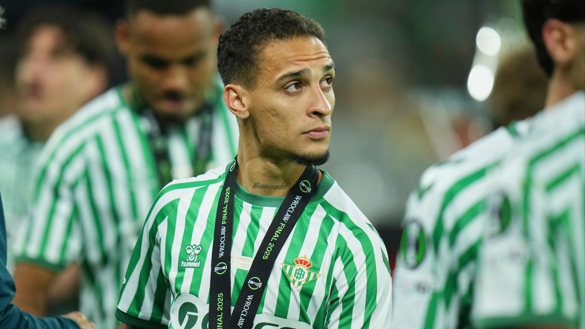 Real Betis, Antony transferi iin srarc