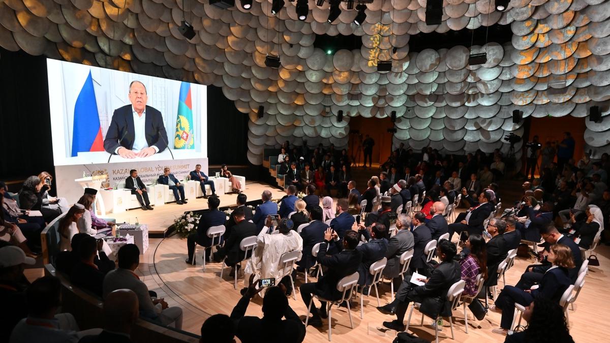 Tataristan Cumhurbakan Minnihanov: Rusya ile slam dnyas arasnda genlerin ibirliini gelitiriyoruz
