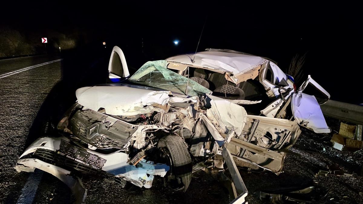 Mula'da feci kaza: Otomobil srcs hayatn kaybetti