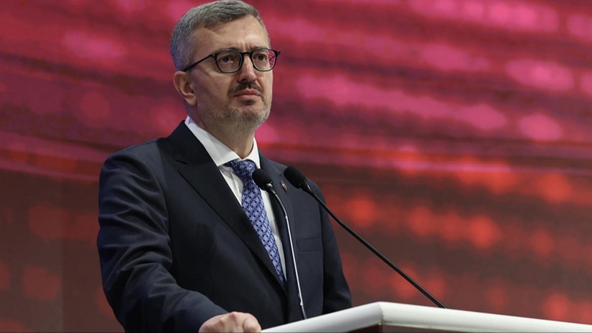 Cumhurbakanl letiim Bakan Burhanettin Duran'dan yeni adli yl mesaj
