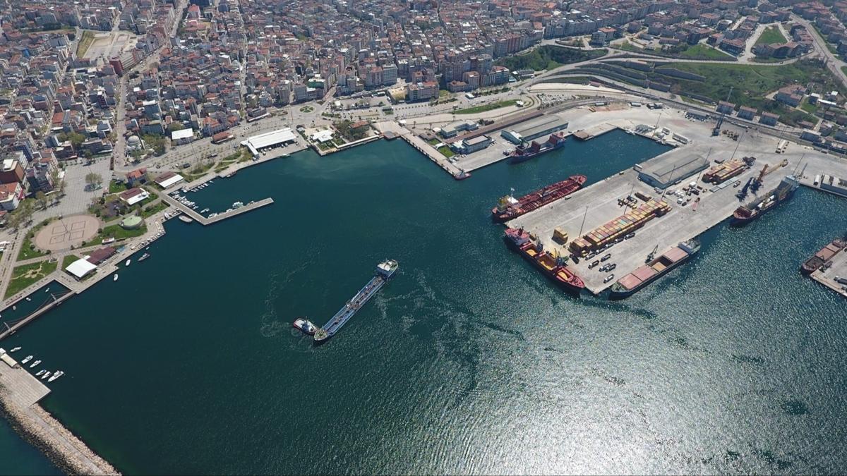 Trkiye deniz ticaretinde gcn ortaya koydu... Limanlarda ellelenen konteyner miktar artt