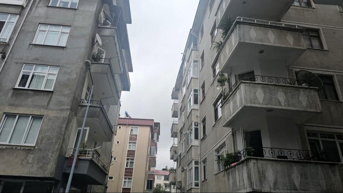 Artvin'de kan donduran olay: 10 gnlk bebek 5'inci kattan dt