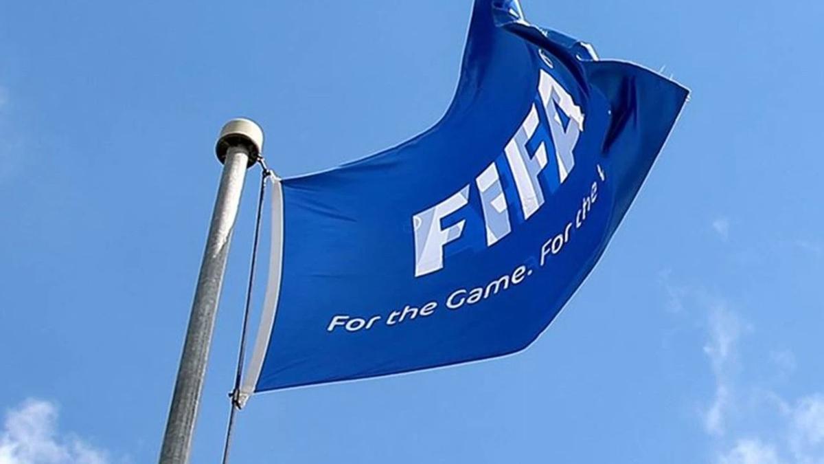 FIFA aklad! Transfer rekoru krld