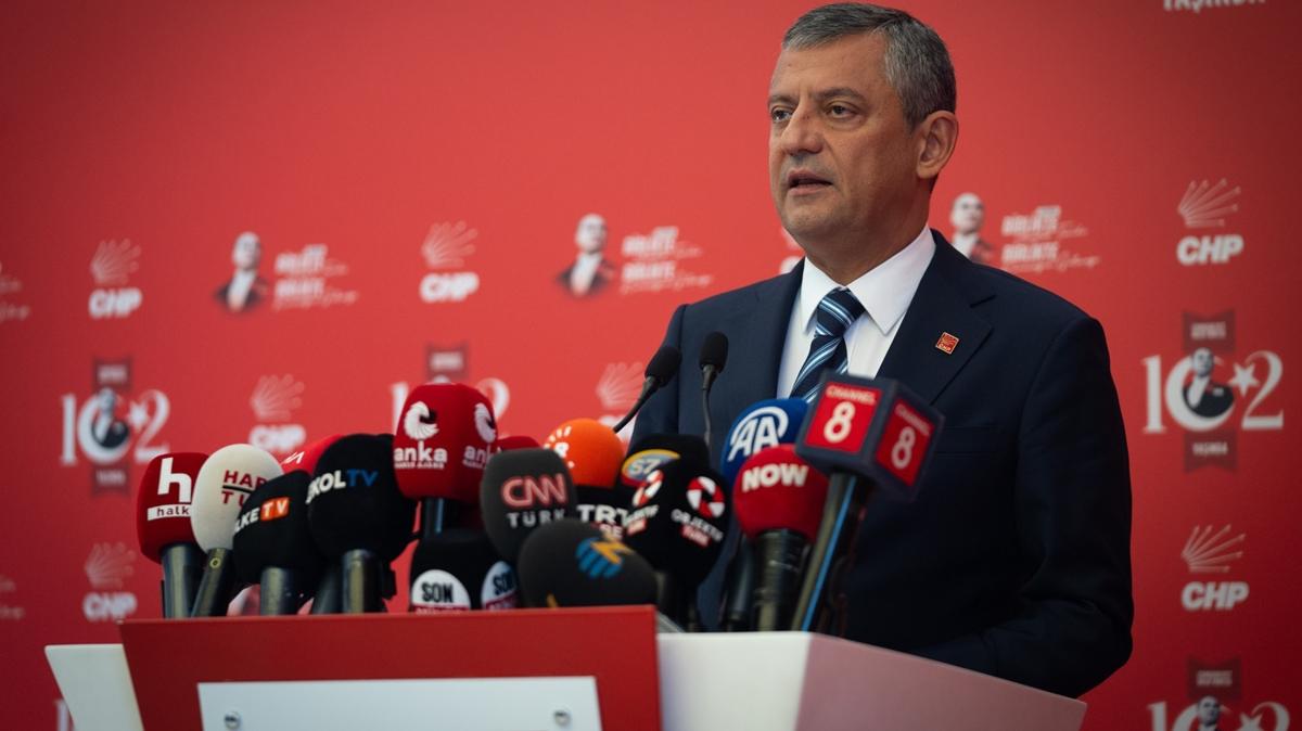 102 yllk CHP'yi irkin siyaset bitirdi