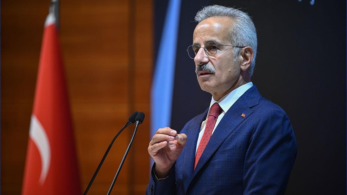 Bakan Uralolu'ndan yeni Anayasa mesaj... ''Trkiye'nin yol haritas olacak'' 