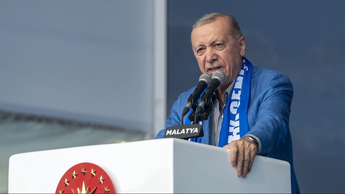 Cumhurbakan Erdoan fitne senaryolarna geit vermedi: CHP'nin muhtar ve korucu' algs kt