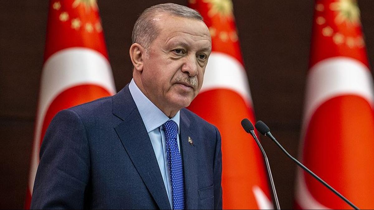 Cumhurbakan Erdoan'dan, ehit polis Karapnar'n ailesine basal mesaj