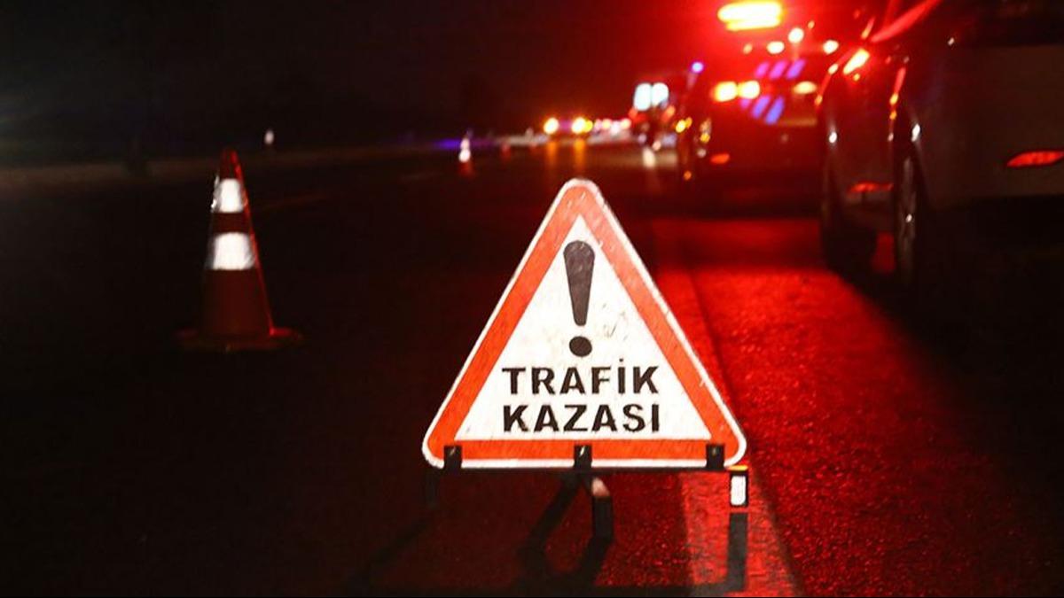 Sancaktepe'de pe pee iki kaza: ok sayda ara hasar grd
