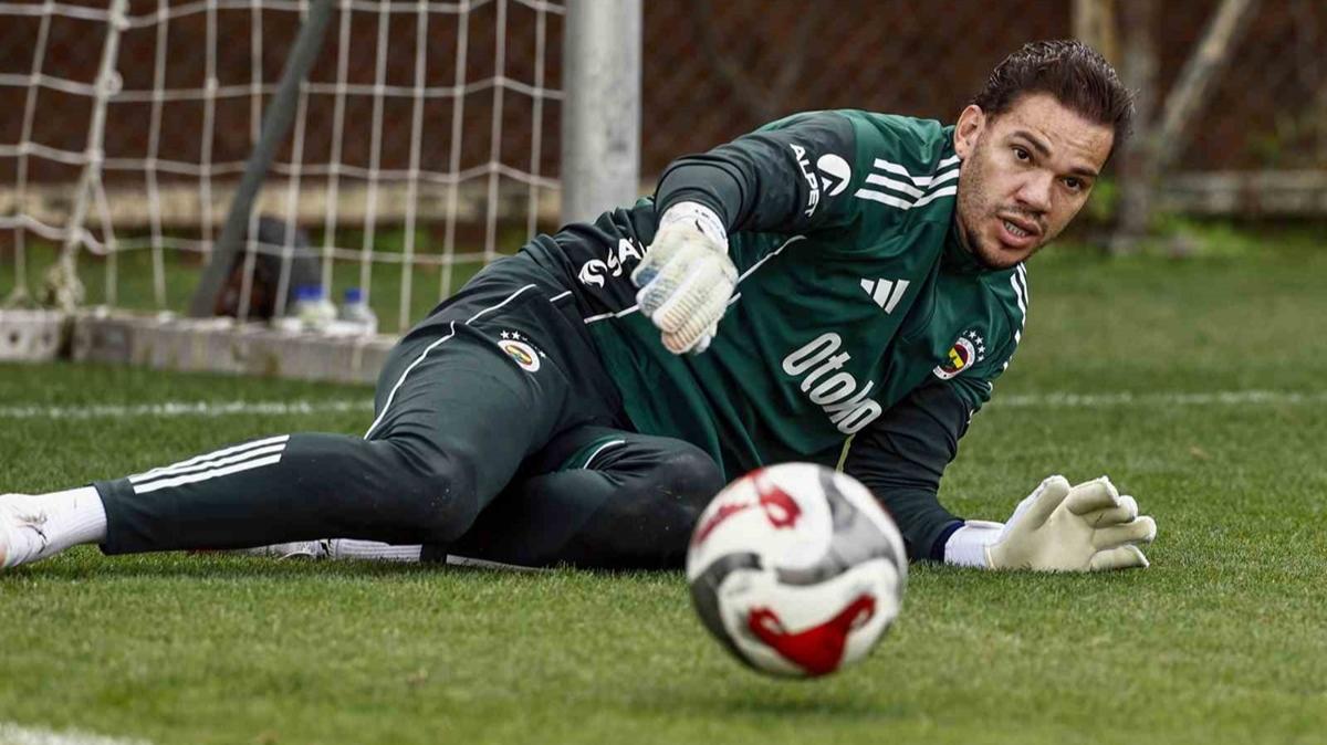 Ederson takmla birlikte ilk antrenmanna kt