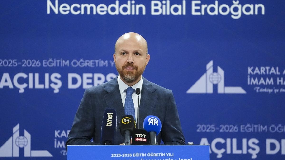 Bilal Erdoan'dan Kartal Anadolu mam Hatip Lisesi rencilerine mesaj: Gelecek sizin ellerinizde olacak