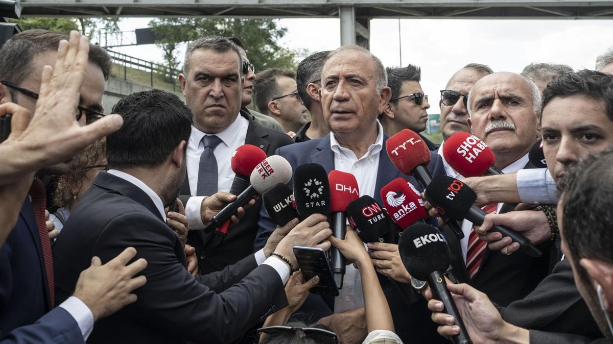 CHP'lilerden Grsel Tekin'e saldr giriimi: sterlerse kurun atsnlar