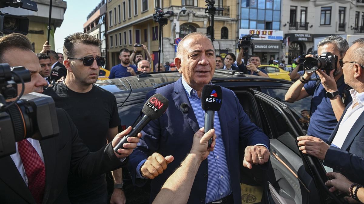 CHP'nin stanbul il binas ikiye blnd! Grsel Tekin: Resmi binamz Saryer'dedir