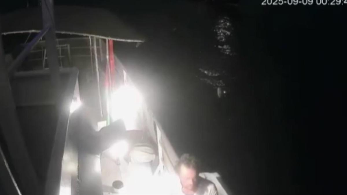 Katil srail’den Kresel Sumud Filosu’na dron saldrs