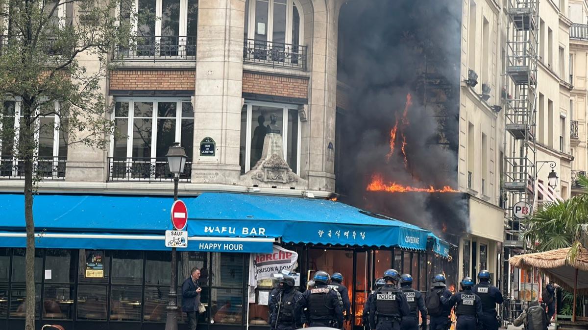 Fransa'da sokaklar yangn yeri: Macron kart gsterilerde iddet trmand