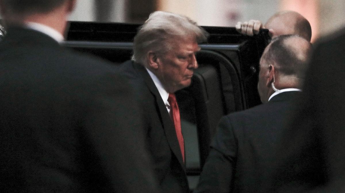 Trump, Epstein'a gnderdii ne srlen mektubu yalanlad