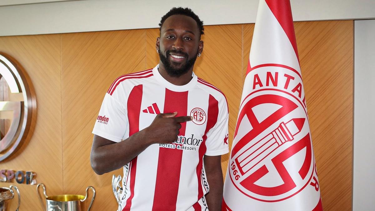 Antalyaspor, Yohan Boli'yi kadrosuna katt