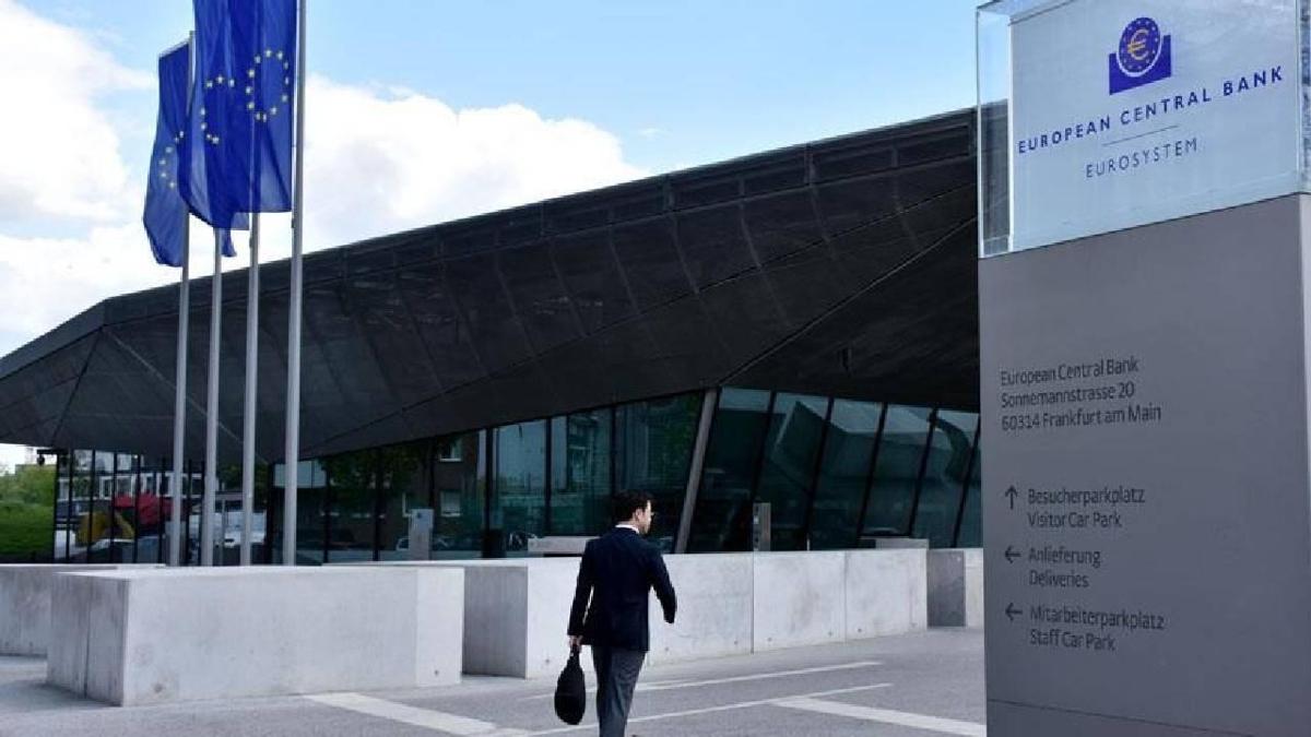 Avrupa Merkez Bankas politika faizini sabit brakt