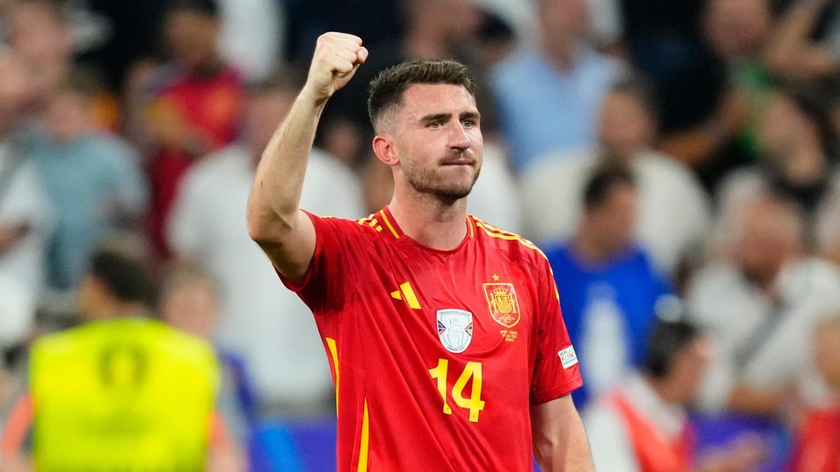 FIFA'dan onay geldi! Bilbao, Laporte'yi aklad