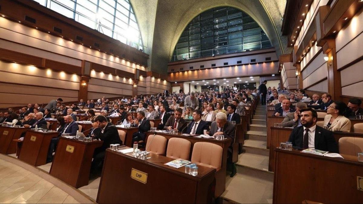 BB, Trk dnyasna srt evirdi! Skandal karara AK Parti'den tepki