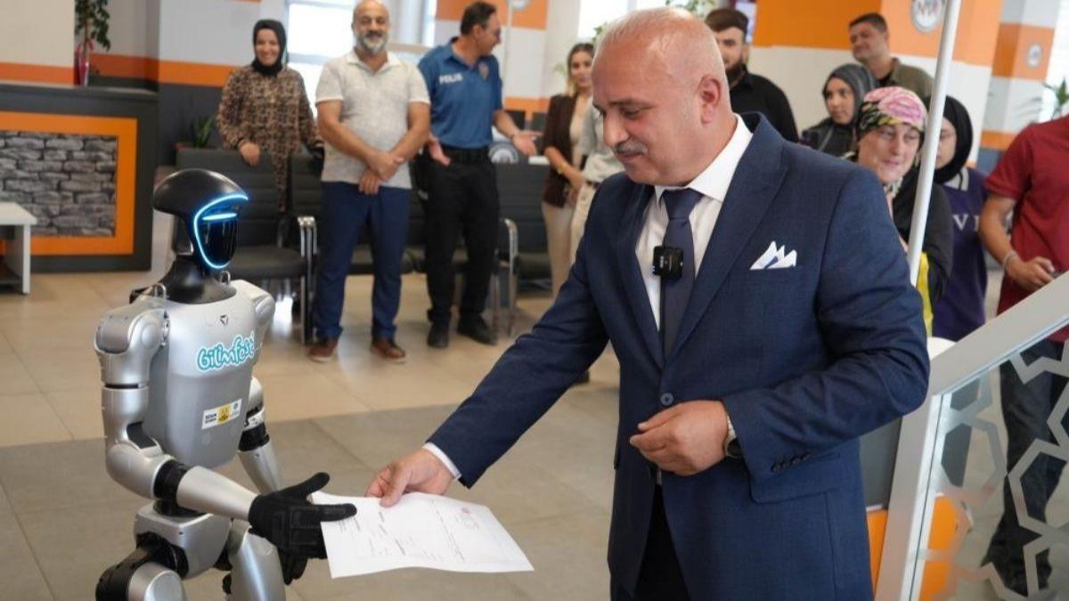 Trkiye'de bir ilk: nsans robot Canikli nfusuna alnd